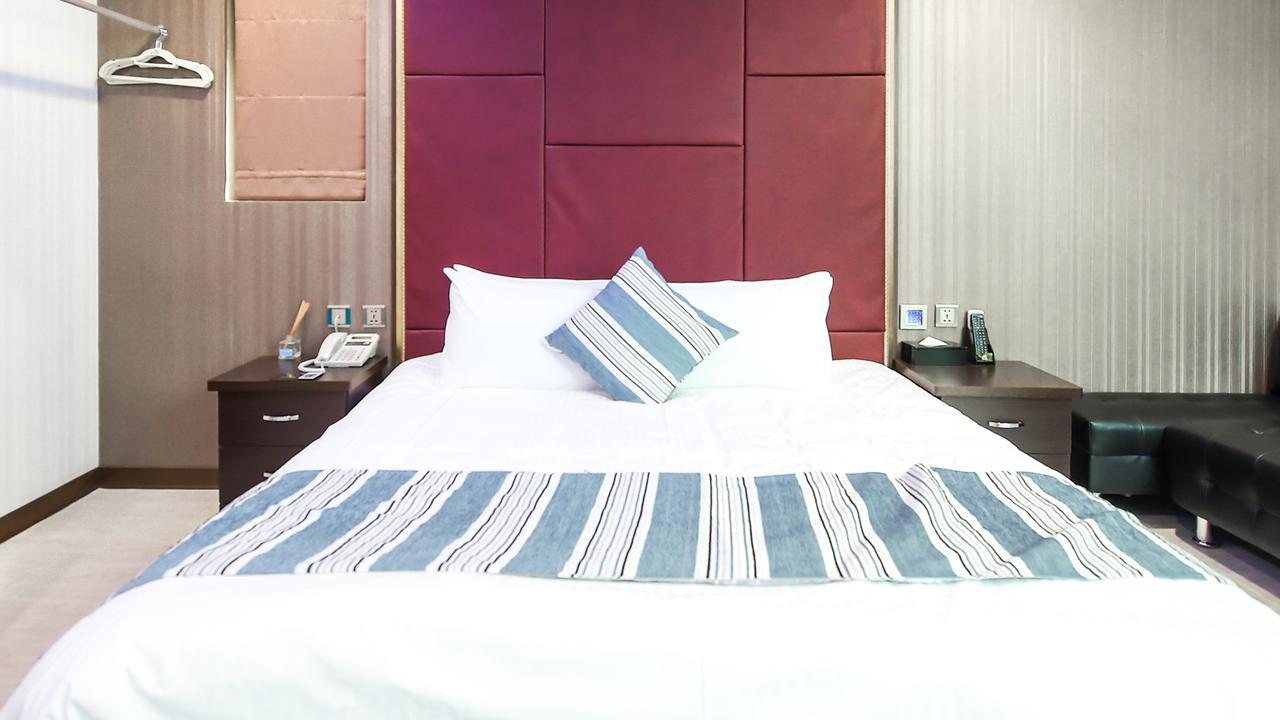 Hosin Hotel Đài Trung Ngoại thất bức ảnh
