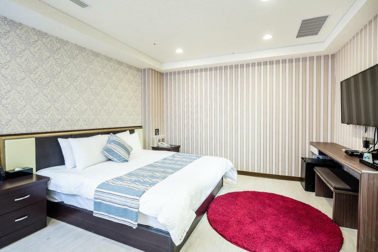 Hosin Hotel Đài Trung Ngoại thất bức ảnh